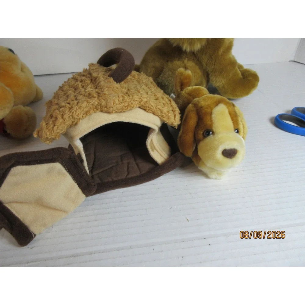Canine Crooners Lip-Sync Classic Love Song Dog Musical Plush Sings I Can't Stop